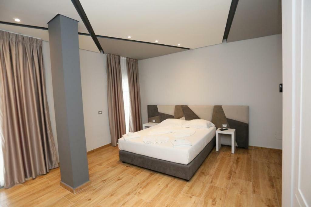Lubjana Hotel Durrës Zewnętrze zdjęcie