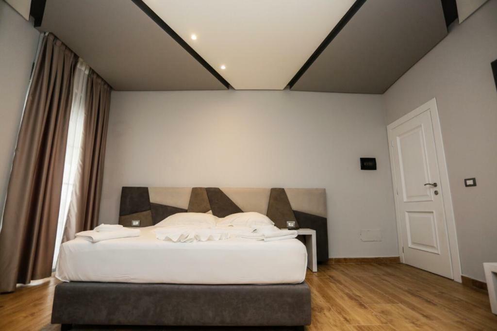 Lubjana Hotel Durrës Zewnętrze zdjęcie